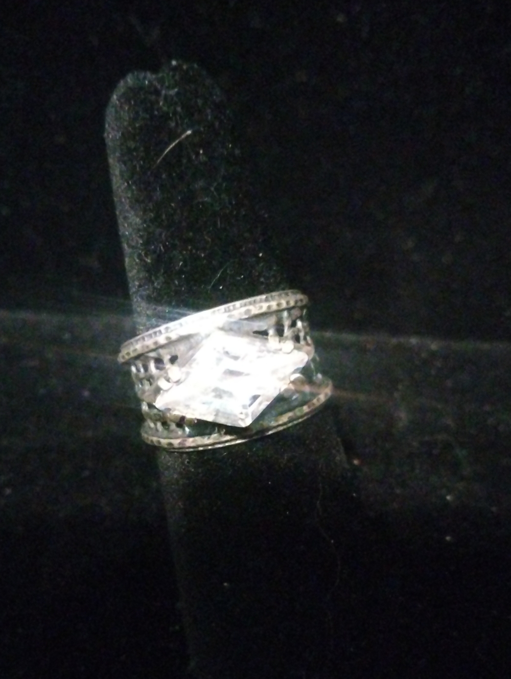 Elegance With Vintage, Silpada Sterling Silver Ring.....Sz 6